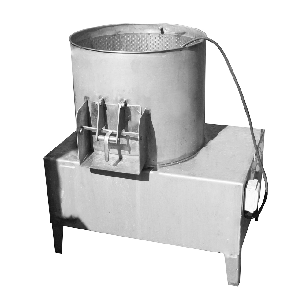 Чешуесъёмная машина ЧС-250 в работе